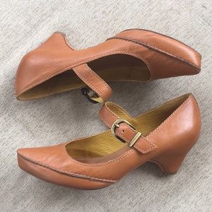 Vintage-Style Leather Corso Como Heels/Mary Janes